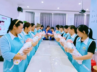 珠海正規(guī)專業(yè)的高級(jí)育嬰師培訓(xùn)班學(xué)校哪家好？