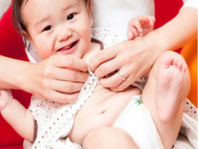 這才是寶寶手涼的真正原因，不要再給寶寶瞎穿衣服了！